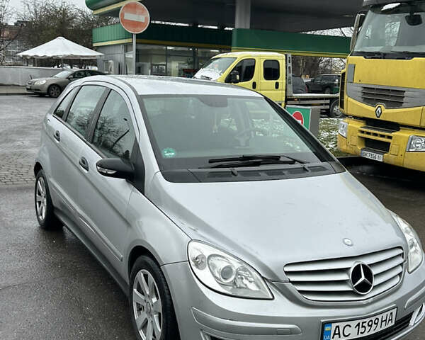 Сірий Мерседес Б-клас, об'ємом двигуна 1.7 л та пробігом 232 тис. км за 5350 $, фото 4 на Automoto.ua