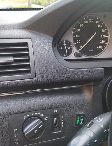 Мерседес Б-класс 2005 в Першотравенске на Automoto.ua Серый Мерседес Б-класс, объемом двигателя 1.7 л и пробегом 172 тыс. км за 6200 $, фото 14 на Automoto.ua