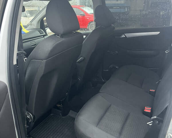 Сірий Мерседес Б-клас, об'ємом двигуна 1.99 л та пробігом 159 тис. км за 5600 $, фото 11 на Automoto.ua