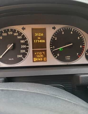 Мерседес Б-класс 2005 в Першотравенске на Automoto.ua Серый Мерседес Б-класс, объемом двигателя 1.7 л и пробегом 172 тыс. км за 6200 $, фото 13 на Automoto.ua