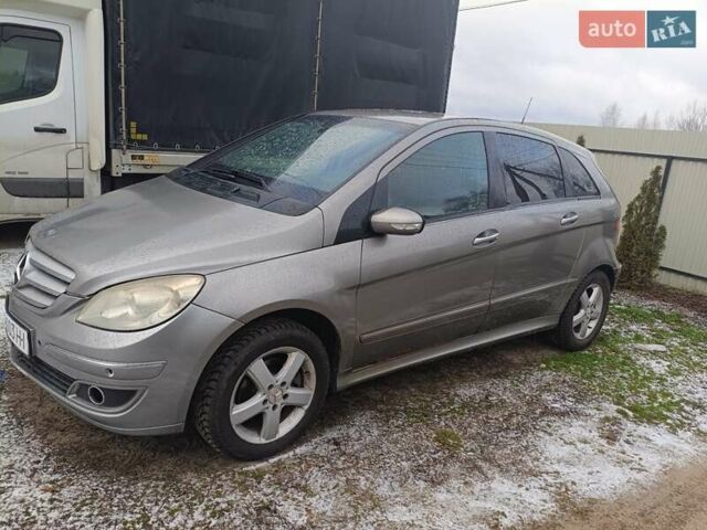 Сірий Мерседес Б-клас, об'ємом двигуна 1.99 л та пробігом 370 тис. км за 4200 $, фото 2 на Automoto.ua