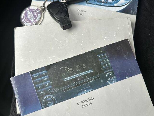 Серый Мерседес Б-класс, объемом двигателя 2 л и пробегом 273 тыс. км за 4999 $, фото 8 на Automoto.ua