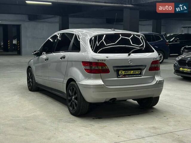 Серый Мерседес Б-класс, объемом двигателя 1.99 л и пробегом 307 тыс. км за 5100 $, фото 3 на Automoto.ua