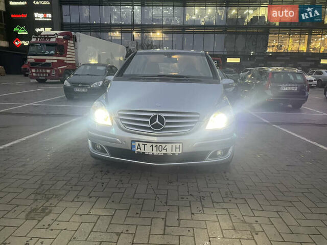 Серый Мерседес Б-класс, объемом двигателя 1.7 л и пробегом 99 тыс. км за 6950 $, фото 9 на Automoto.ua