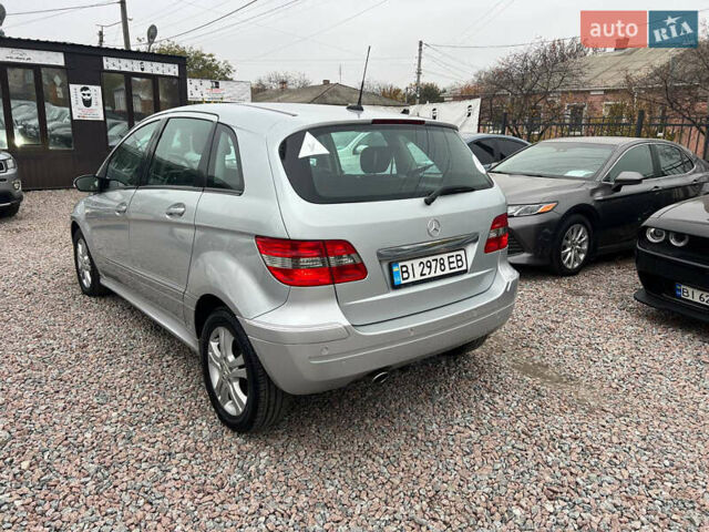 Серый Мерседес Б-класс, объемом двигателя 2.03 л и пробегом 125 тыс. км за 7950 $, фото 4 на Automoto.ua