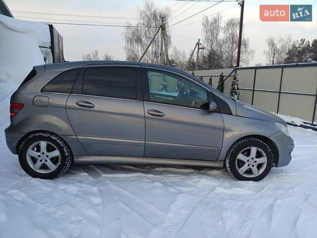 Сірий Мерседес Б-клас, об'ємом двигуна 1.99 л та пробігом 374 тис. км за 4300 $, фото 2 на Automoto.ua