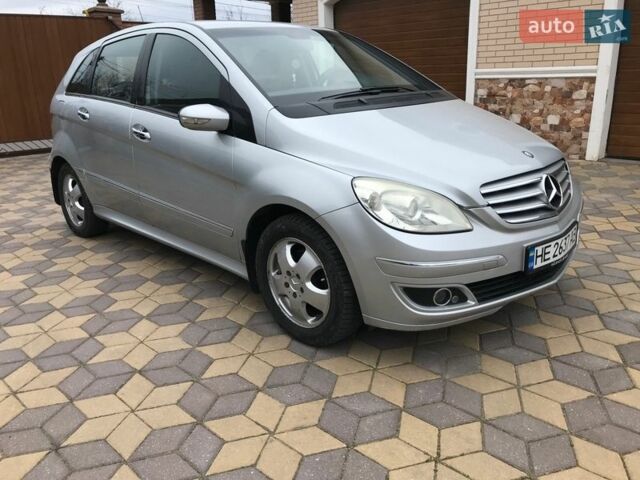 Сірий Мерседес Б-клас, об'ємом двигуна 1.99 л та пробігом 253 тис. км за 5999 $, фото 6 на Automoto.ua