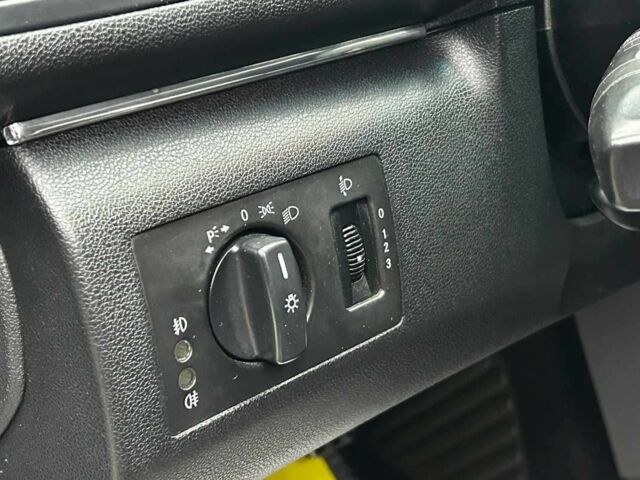 Серый Мерседес Б-класс, объемом двигателя 2 л и пробегом 297 тыс. км за 7300 $, фото 14 на Automoto.ua