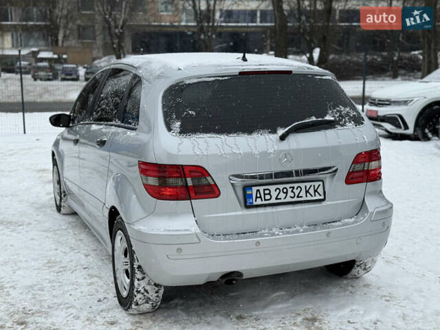 Сірий Мерседес Б-клас, об'ємом двигуна 1.7 л та пробігом 269 тис. км за 6200 $, фото 1 на Automoto.ua