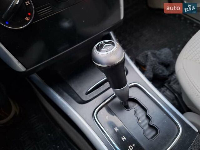 Сірий Мерседес Б-клас, об'ємом двигуна 2.03 л та пробігом 379 тис. км за 4700 $, фото 44 на Automoto.ua