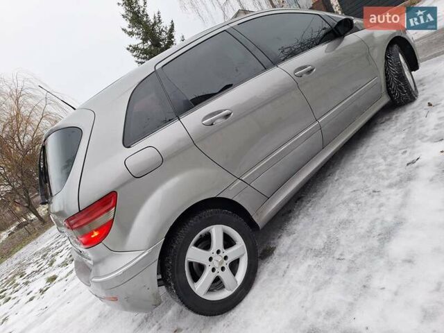 Сірий Мерседес Б-клас, об'ємом двигуна 2 л та пробігом 379 тис. км за 4600 $, фото 7 на Automoto.ua