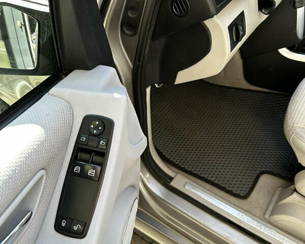 Серый Мерседес Б-класс, объемом двигателя 1.99 л и пробегом 315 тыс. км за 5300 $, фото 6 на Automoto.ua