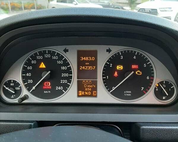 Сірий Мерседес Б-клас, об'ємом двигуна 2.04 л та пробігом 242 тис. км за 6500 $, фото 19 на Automoto.ua