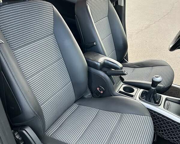 Серый Мерседес Б-класс, объемом двигателя 2.03 л и пробегом 234 тыс. км за 6550 $, фото 62 на Automoto.ua