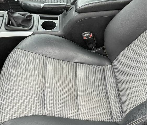 Серый Мерседес Б-класс, объемом двигателя 2 л и пробегом 360 тыс. км за 4950 $, фото 5 на Automoto.ua