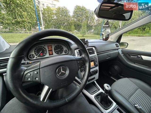 Серый Мерседес Б-класс, объемом двигателя 2.03 л и пробегом 234 тыс. км за 6550 $, фото 89 на Automoto.ua