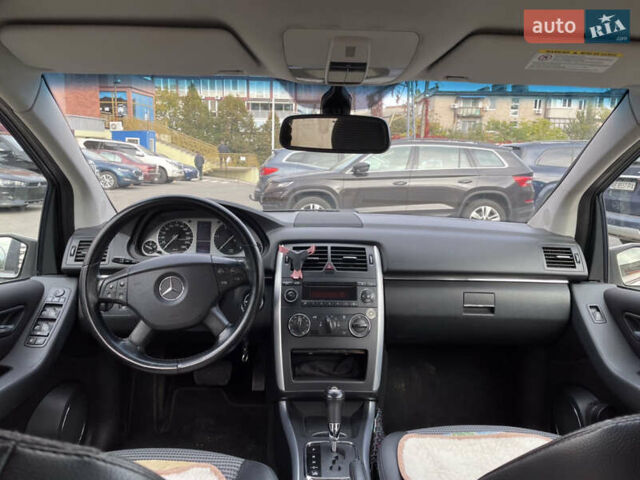 Сірий Мерседес Б-клас, об'ємом двигуна 2 л та пробігом 302 тис. км за 7500 $, фото 7 на Automoto.ua