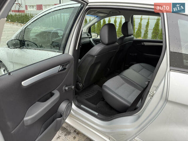 Сірий Мерседес Б-клас, об'ємом двигуна 1.7 л та пробігом 197 тис. км за 6999 $, фото 11 на Automoto.ua