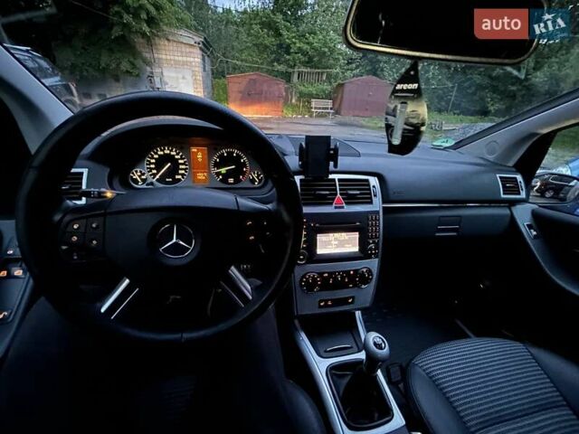 Серый Мерседес Б-класс, объемом двигателя 2.03 л и пробегом 234 тыс. км за 6550 $, фото 124 на Automoto.ua