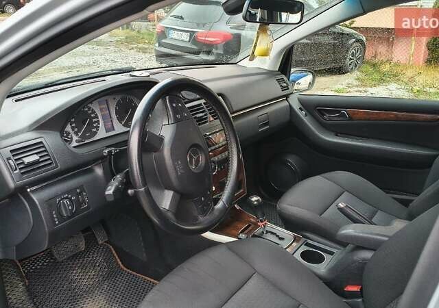 Серый Мерседес Б-класс, объемом двигателя 2 л и пробегом 289 тыс. км за 5700 $, фото 20 на Automoto.ua