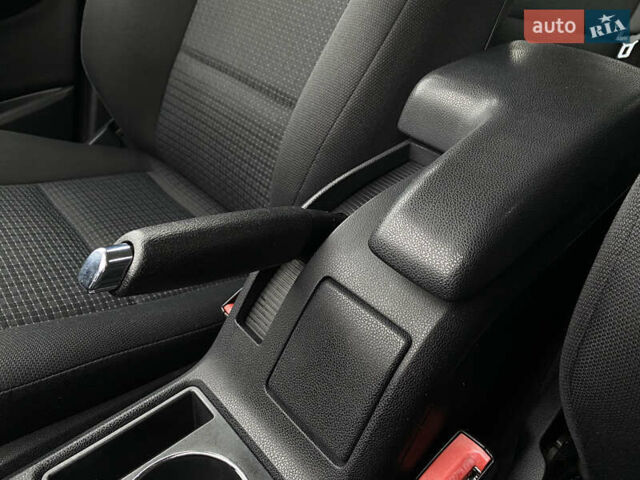 Сірий Мерседес Б-клас, об'ємом двигуна 1.5 л та пробігом 200 тис. км за 6200 $, фото 60 на Automoto.ua