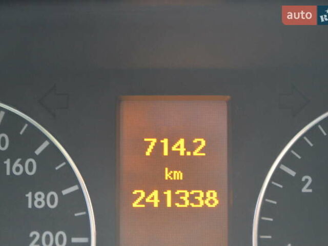 Серый Мерседес Б-класс, объемом двигателя 1.5 л и пробегом 163 тыс. км за 6800 $, фото 9 на Automoto.ua