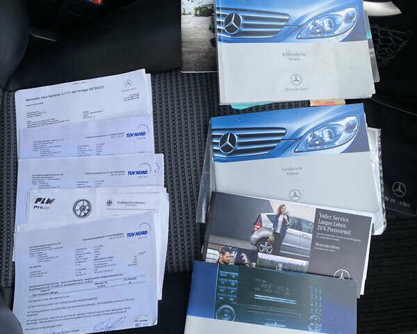 Сірий Мерседес Б-клас, об'ємом двигуна 2 л та пробігом 250 тис. км за 7200 $, фото 59 на Automoto.ua