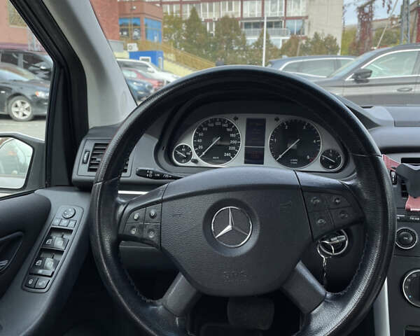 Сірий Мерседес Б-клас, об'ємом двигуна 2 л та пробігом 302 тис. км за 7500 $, фото 9 на Automoto.ua