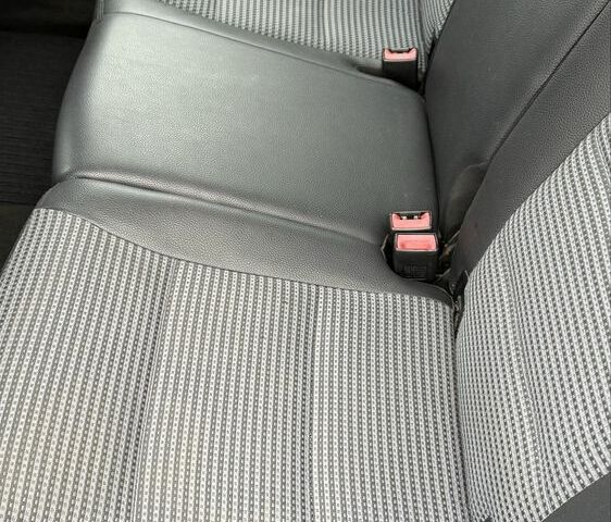 Серый Мерседес Б-класс, объемом двигателя 2 л и пробегом 360 тыс. км за 4950 $, фото 6 на Automoto.ua