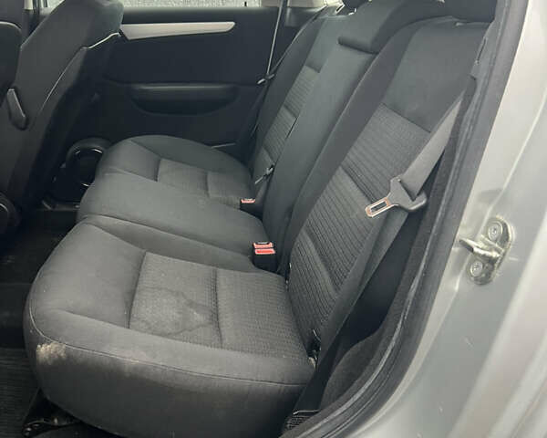 Мерседес Б-класс 2006 в Тлумаче на Automoto.ua Серый Мерседес Б-класс, объемом двигателя 1.99 л и пробегом 280 тыс. км за 4650 $, фото 7 на Automoto.ua