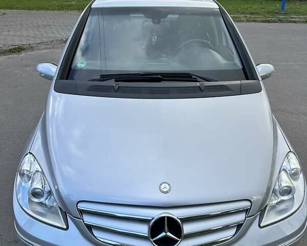 Серый Мерседес Б-класс, объемом двигателя 2.03 л и пробегом 234 тыс. км за 6550 $, фото 3 на Automoto.ua