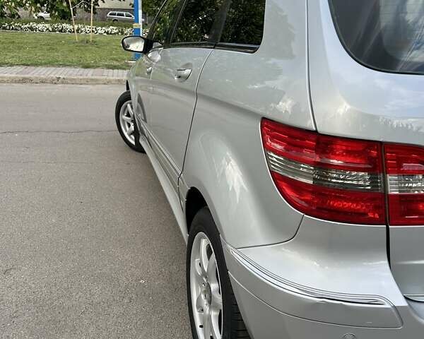 Серый Мерседес Б-класс, объемом двигателя 2.03 л и пробегом 234 тыс. км за 6550 $, фото 35 на Automoto.ua