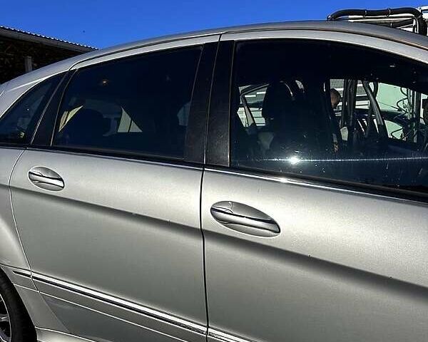 Серый Мерседес Б-класс, объемом двигателя 2 л и пробегом 210 тыс. км за 5500 $, фото 6 на Automoto.ua