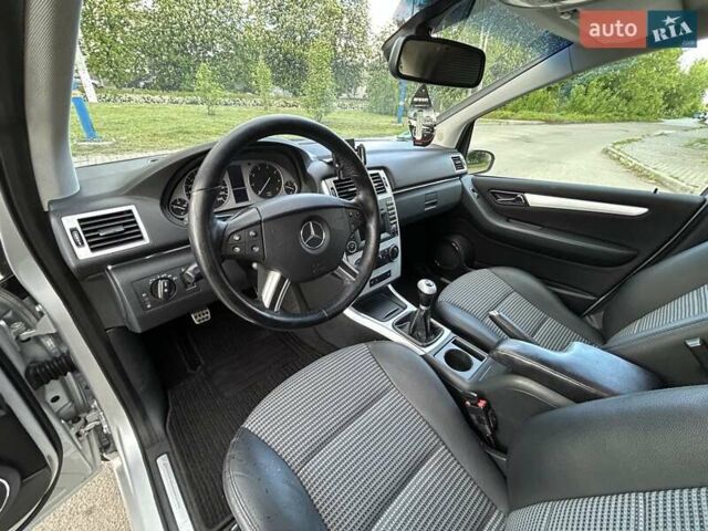 Серый Мерседес Б-класс, объемом двигателя 2.03 л и пробегом 234 тыс. км за 6550 $, фото 70 на Automoto.ua