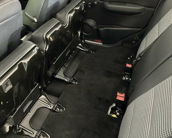 Серый Мерседес Б-класс, объемом двигателя 2.03 л и пробегом 234 тыс. км за 6550 $, фото 102 на Automoto.ua