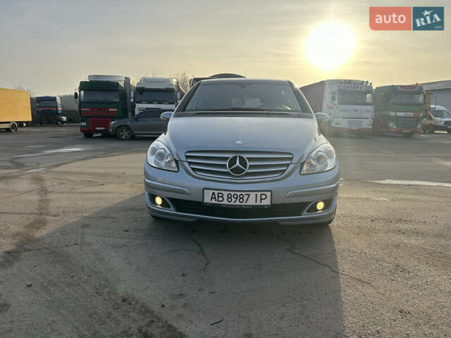 Серый Мерседес Б-класс, объемом двигателя 1.7 л и пробегом 252 тыс. км за 6800 $, фото 1 на Automoto.ua