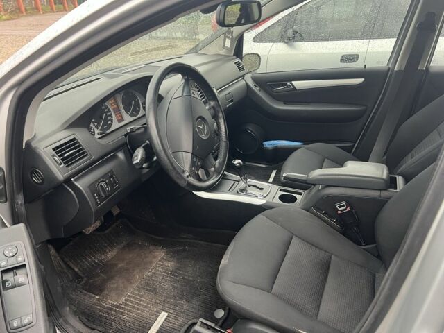 Мерседес Б-класс 2006 в Тлумаче на Automoto.ua Серый Мерседес Б-класс, объемом двигателя 2 л и пробегом 280 тыс. км за 4650 $, фото 6 на Automoto.ua