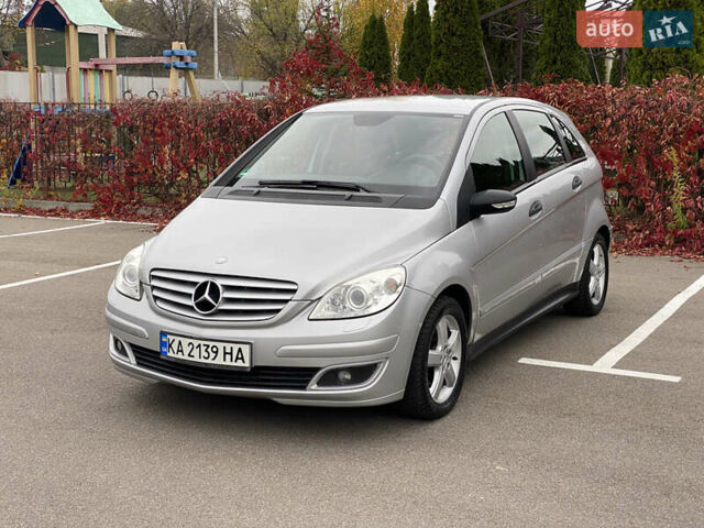 Сірий Мерседес Б-клас, об'ємом двигуна 1.5 л та пробігом 200 тис. км за 6200 $, фото 1 на Automoto.ua