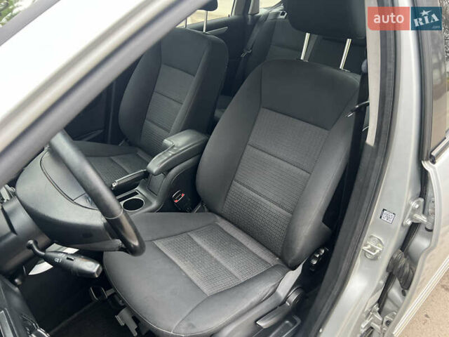 Сірий Мерседес Б-клас, об'ємом двигуна 2 л та пробігом 238 тис. км за 6700 $, фото 16 на Automoto.ua