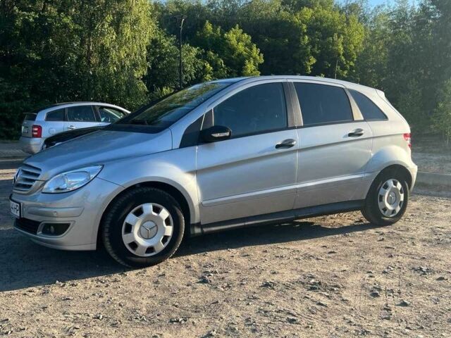 Серый Мерседес Б-класс, объемом двигателя 1.7 л и пробегом 206 тыс. км за 6300 $, фото 1 на Automoto.ua