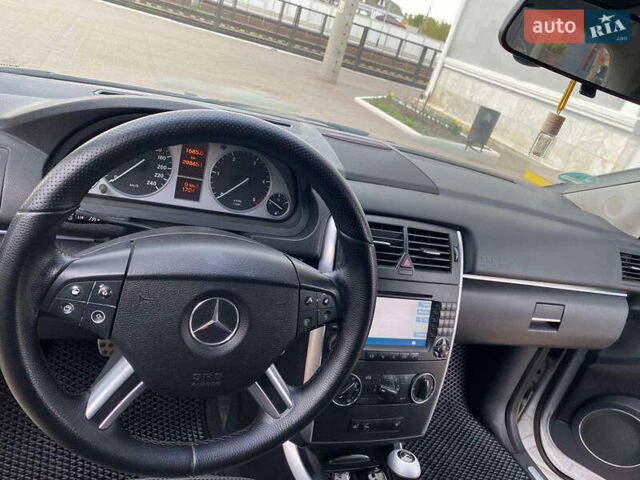 Серый Мерседес Б-класс, объемом двигателя 1.99 л и пробегом 300 тыс. км за 6200 $, фото 5 на Automoto.ua