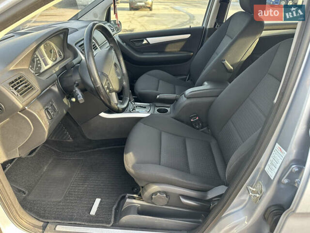 Серый Мерседес Б-класс, объемом двигателя 1.7 л и пробегом 252 тыс. км за 6800 $, фото 8 на Automoto.ua