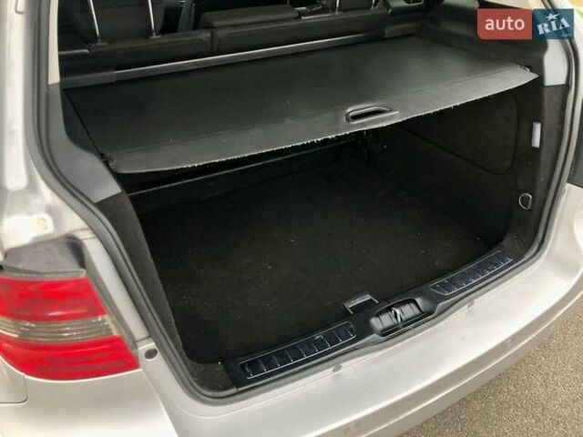 Сірий Мерседес Б-клас, об'ємом двигуна 2 л та пробігом 273 тис. км за 4000 $, фото 3 на Automoto.ua