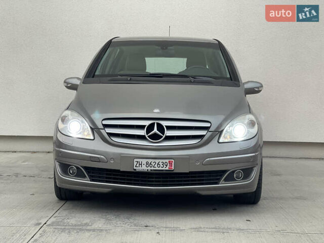 Сірий Мерседес Б-клас, об'ємом двигуна 2 л та пробігом 273 тис. км за 6900 $, фото 12 на Automoto.ua
