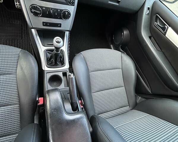 Серый Мерседес Б-класс, объемом двигателя 2.03 л и пробегом 234 тыс. км за 6550 $, фото 75 на Automoto.ua