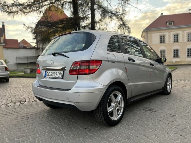 Сірий Мерседес Б-клас, об'ємом двигуна 2 л та пробігом 233 тис. км за 4400 $, фото 5 на Automoto.ua