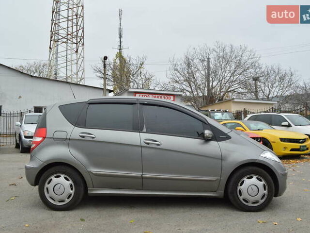 Серый Мерседес Б-класс, объемом двигателя 1.5 л и пробегом 163 тыс. км за 6800 $, фото 2 на Automoto.ua