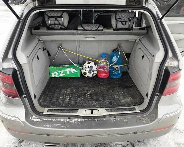 Серый Мерседес Б-класс, объемом двигателя 1.5 л и пробегом 236 тыс. км за 7500 $, фото 10 на Automoto.ua