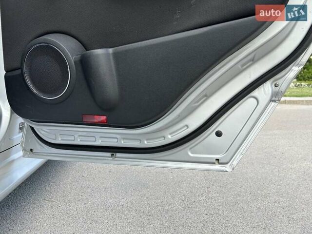 Серый Мерседес Б-класс, объемом двигателя 2.03 л и пробегом 234 тыс. км за 6550 $, фото 50 на Automoto.ua