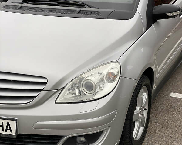 Сірий Мерседес Б-клас, об'ємом двигуна 1.5 л та пробігом 200 тис. км за 6200 $, фото 9 на Automoto.ua